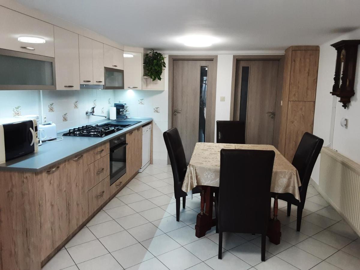 To Apartman Тихань Екстер'єр фото